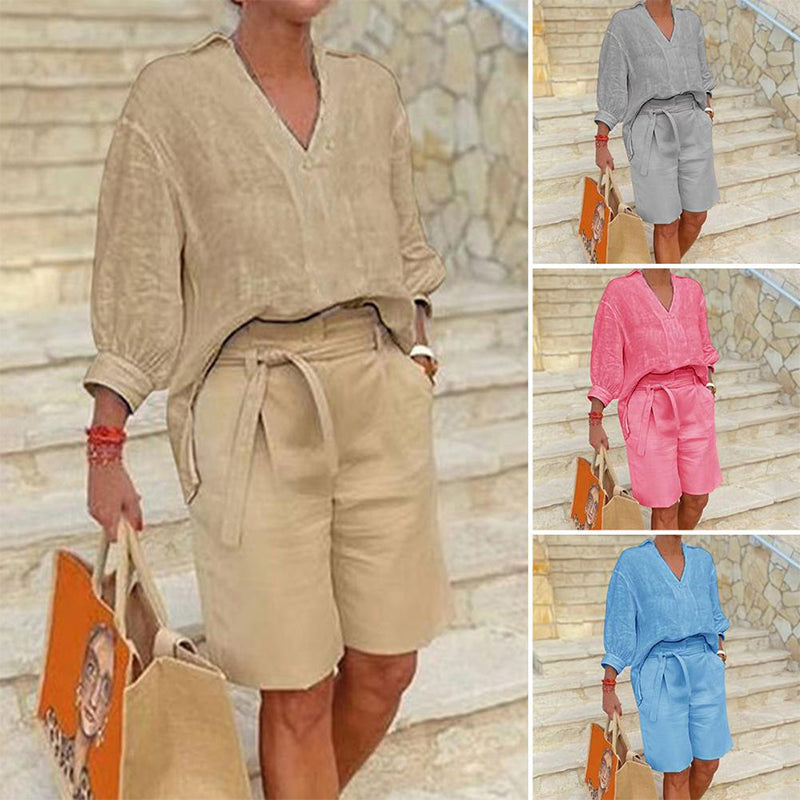 Casual women's set consisting of a V-neck top and shorts